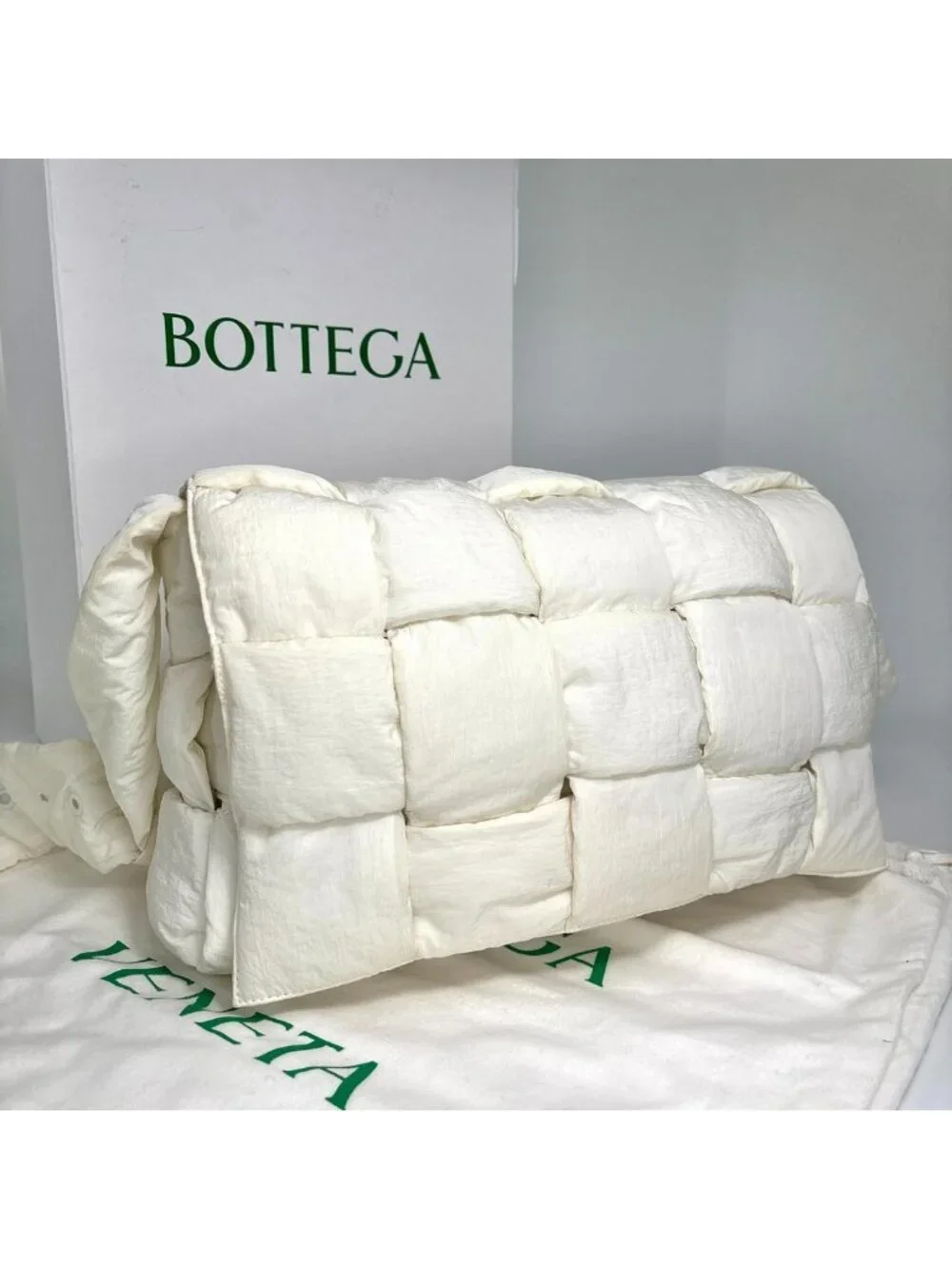 Bottega Veneta Shoulder Bag Padded Intrecciato